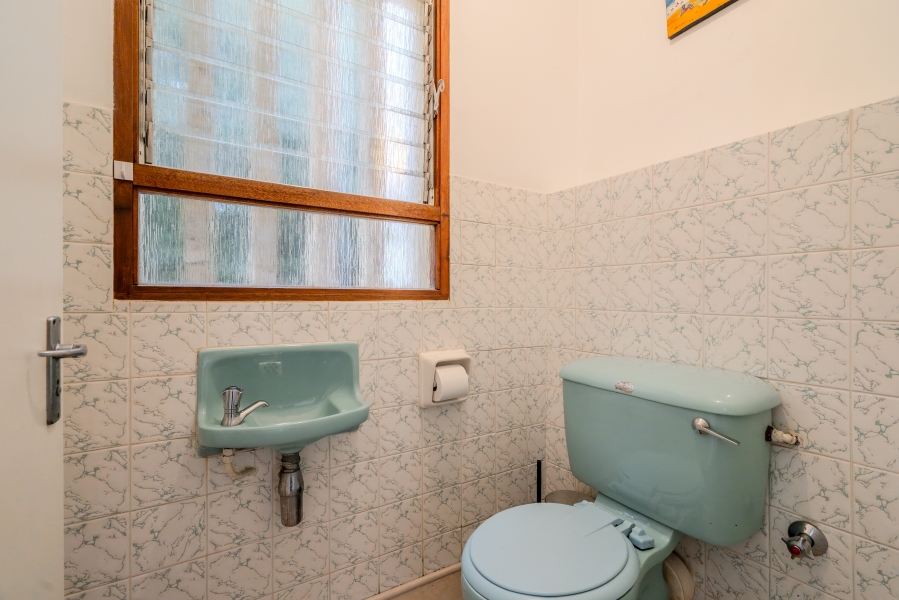 5 Bedroom Property for Sale in Camps Bay Western Cape